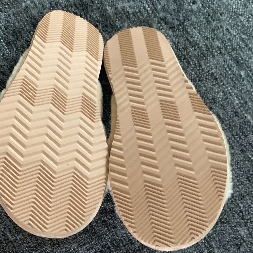 Sorel Women's Cozy Cream Slippers - Picture 11 of 12